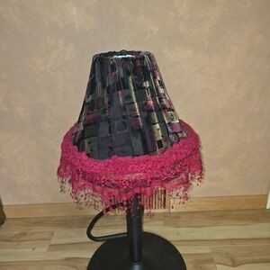 Bow chicka-bow-wow! Red lace and velvet lamp‎ shade 12"